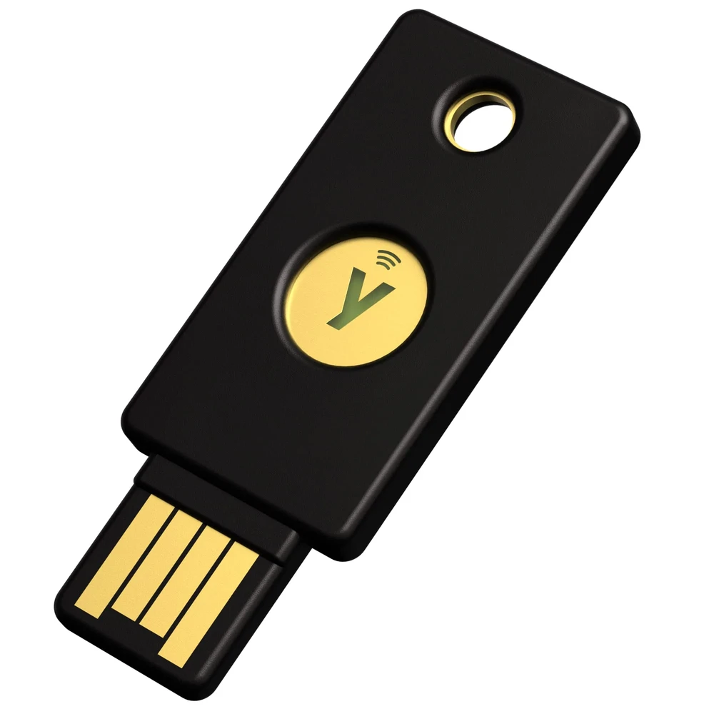 Апаратний ключ Yubico YubiKey 5 NFC