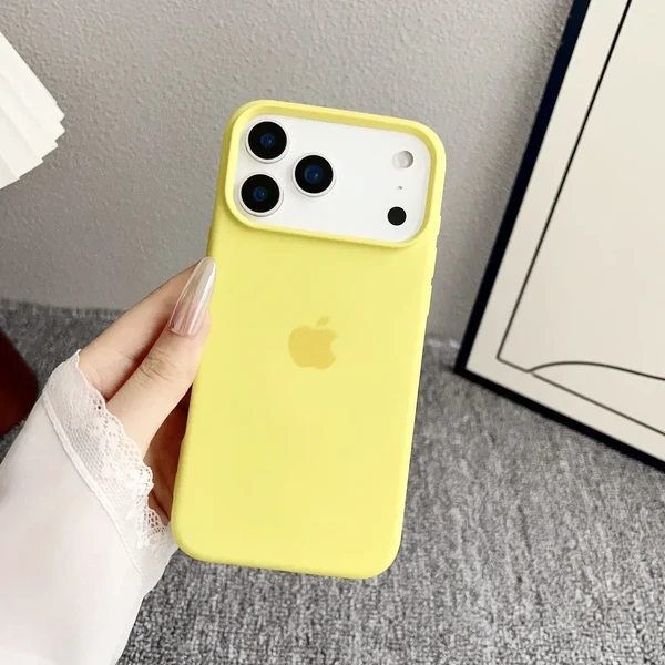 Силіконовий чохол Gadgets Liquid Silicone Soft Case Yellow для iPhone 17